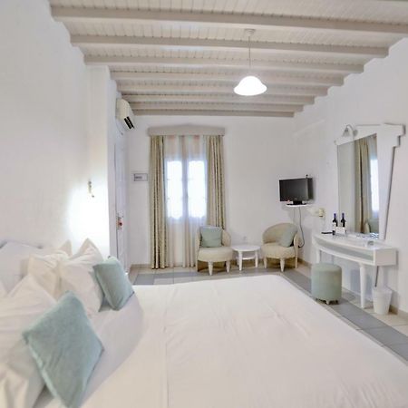 โรงแรมไมโคนอส พาเลส บีช Mykonos Town ภายนอก รูปภาพ