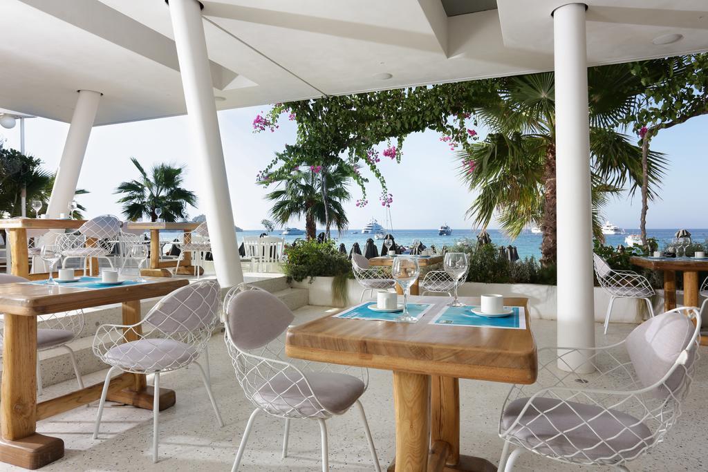 โรงแรมไมโคนอส พาเลส บีช Mykonos Town ภายนอก รูปภาพ