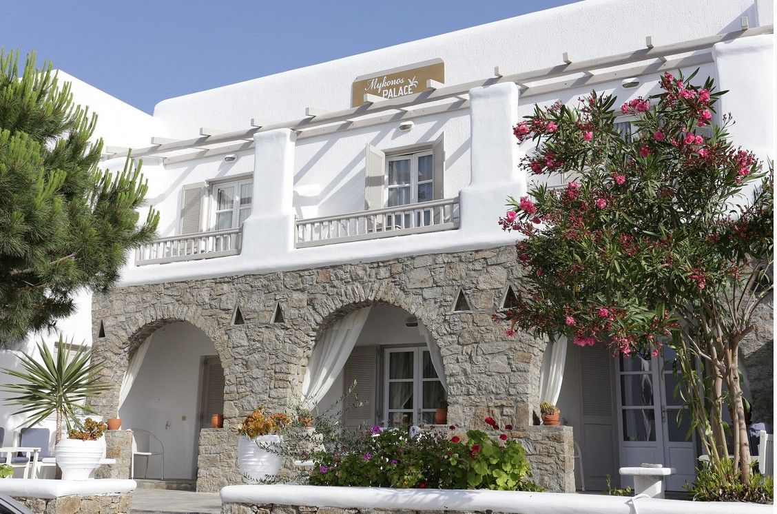 โรงแรมไมโคนอส พาเลส บีช Mykonos Town ภายนอก รูปภาพ