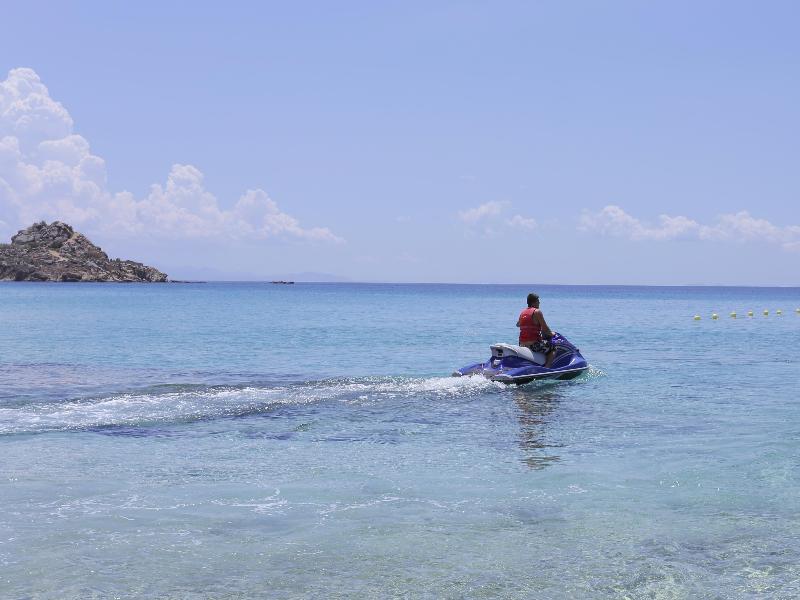 โรงแรมไมโคนอส พาเลส บีช Mykonos Town ภายนอก รูปภาพ