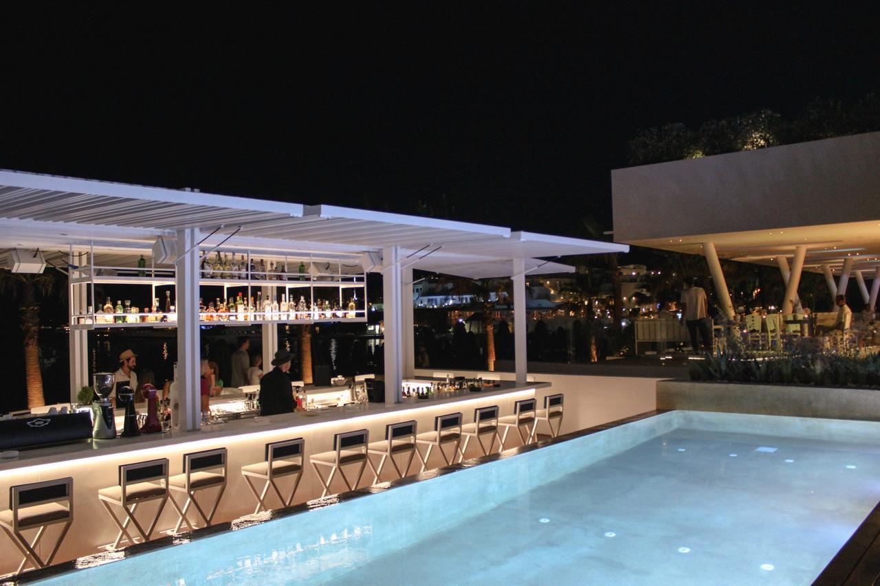 โรงแรมไมโคนอส พาเลส บีช Mykonos Town ภายนอก รูปภาพ