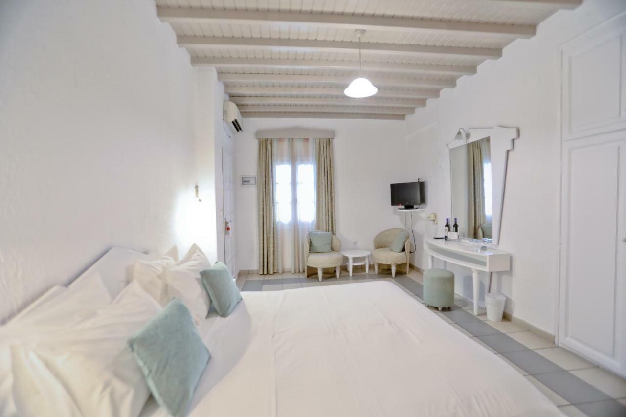 โรงแรมไมโคนอส พาเลส บีช Mykonos Town ภายนอก รูปภาพ