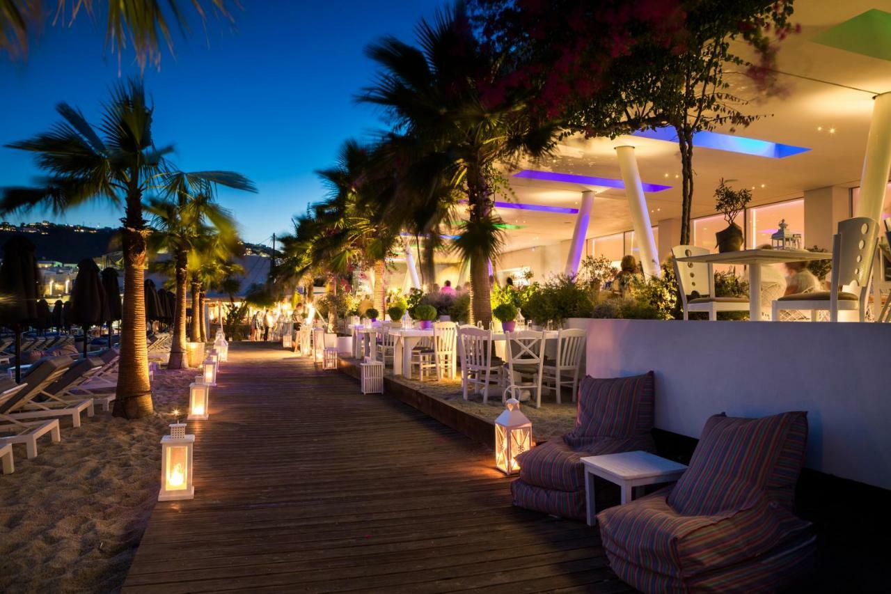 โรงแรมไมโคนอส พาเลส บีช Mykonos Town ภายนอก รูปภาพ